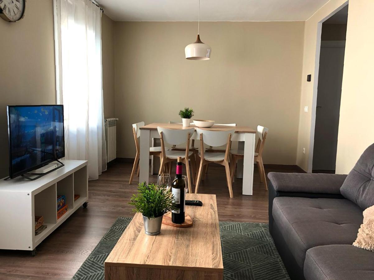 Apartamento Acogedor Y Familiar - Wifi+Chromecast Puigcerdà Exteriör bild