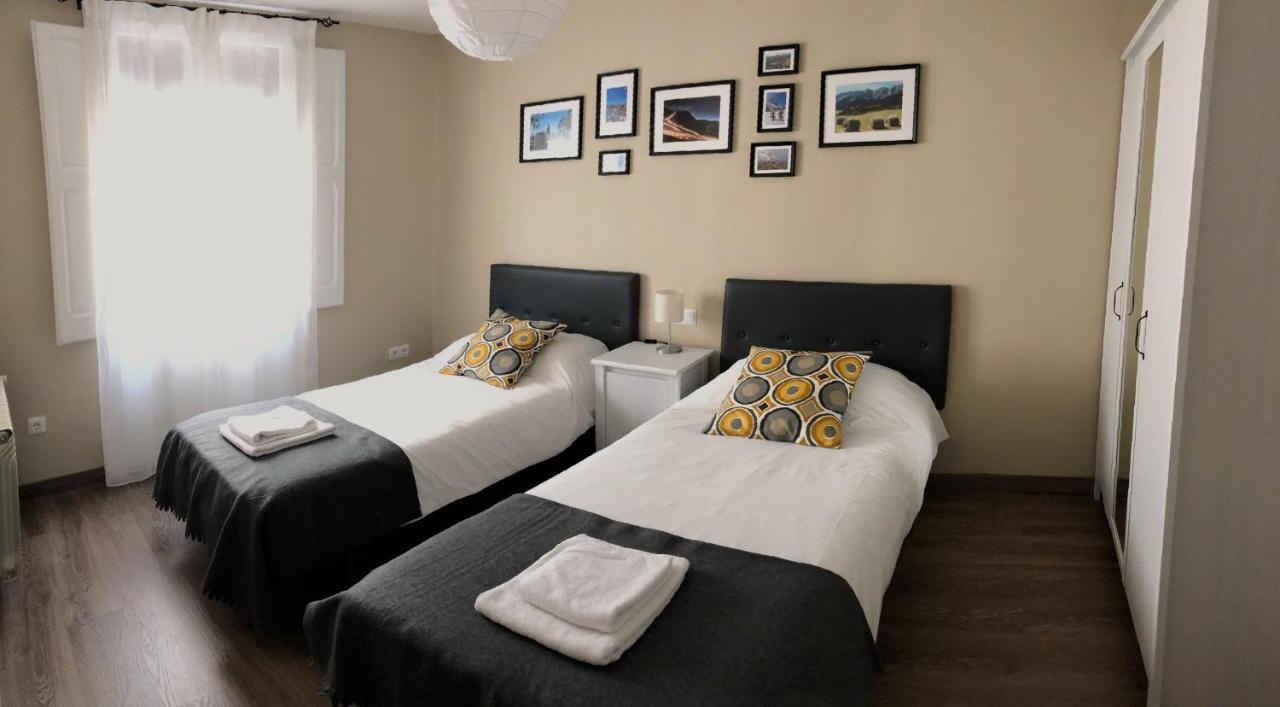 Apartamento Acogedor Y Familiar - Wifi+Chromecast Puigcerdà Exteriör bild